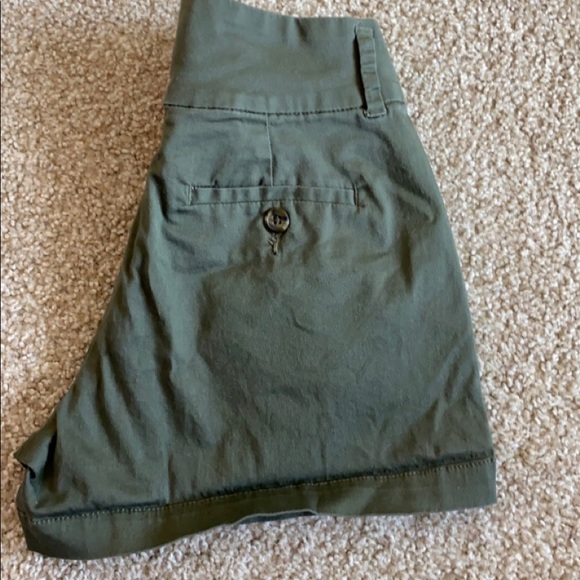 Shorts - Picture 2 of 2